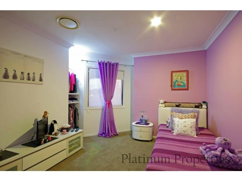 Hope Island QLD 4212