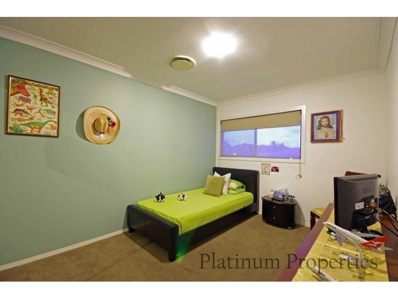 Hope Island QLD 4212