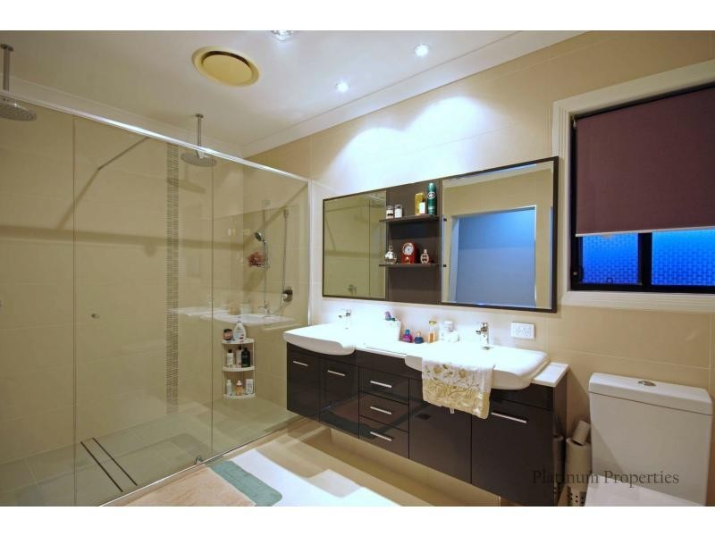 Hope Island QLD 4212