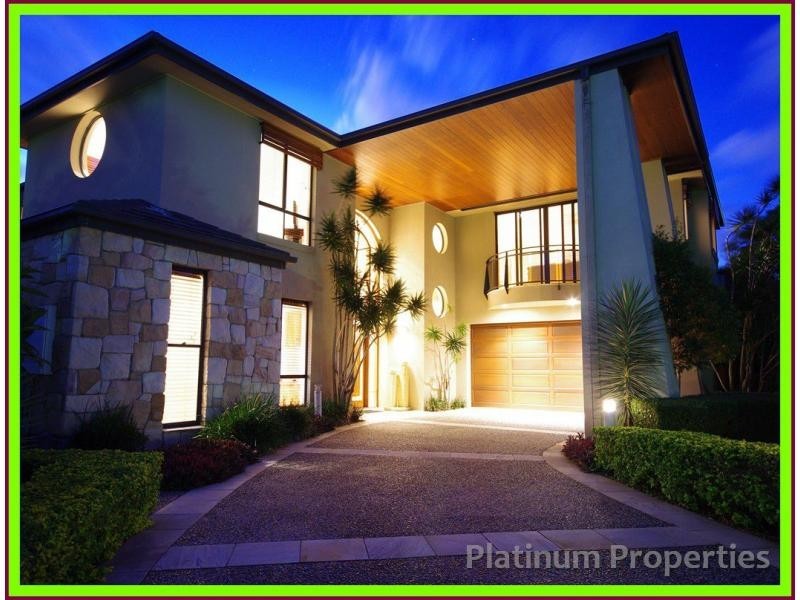 Sovereign Islands QLD 4216