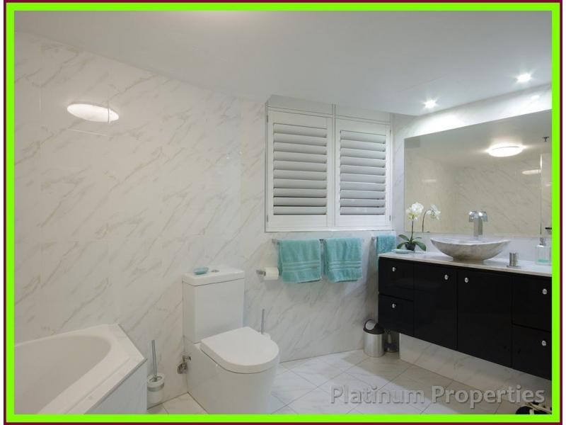 Runaway Bay QLD 4216