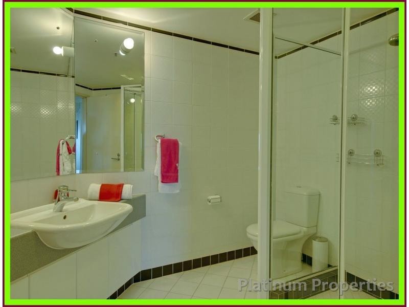 Paradise Waters QLD 4217