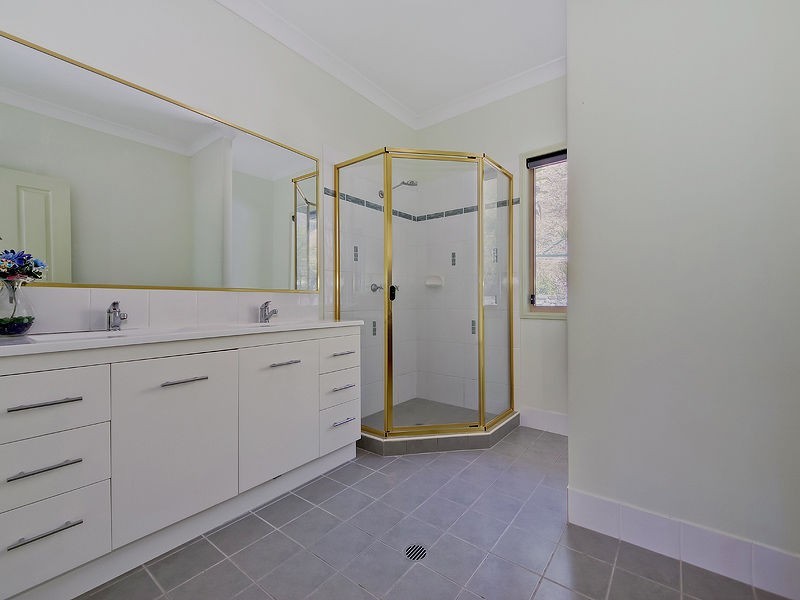 Wongawallan QLD 4210