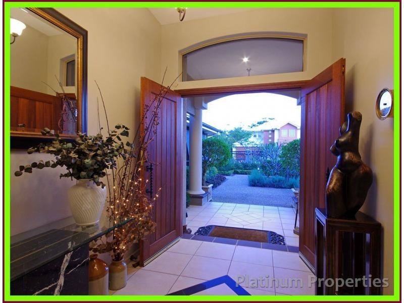 Coombabah QLD 4216