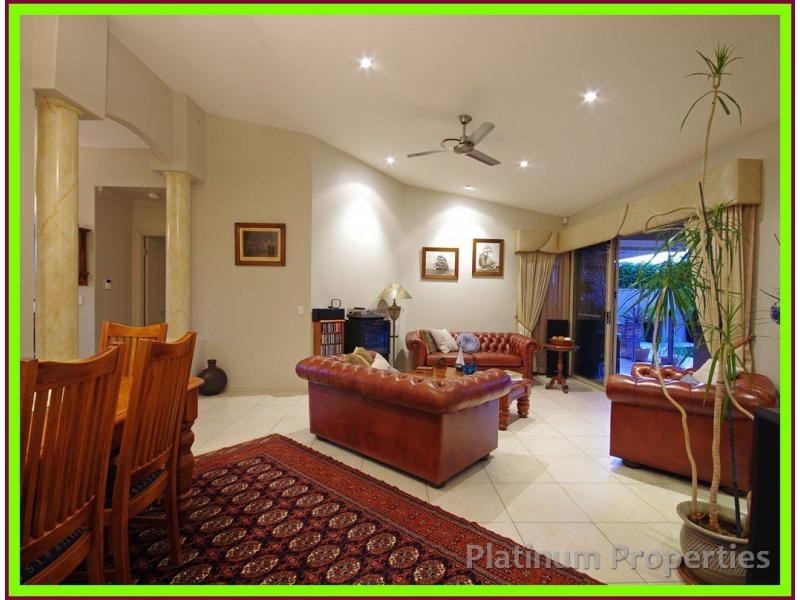Coombabah QLD 4216