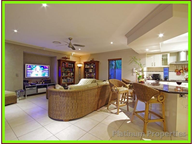 Coombabah QLD 4216