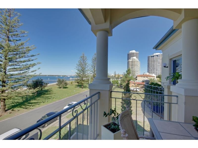 Runaway Bay QLD 4216