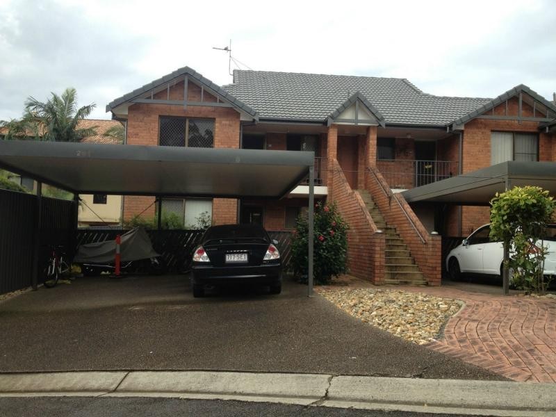 8/164 High Street, Southport QLD 4215