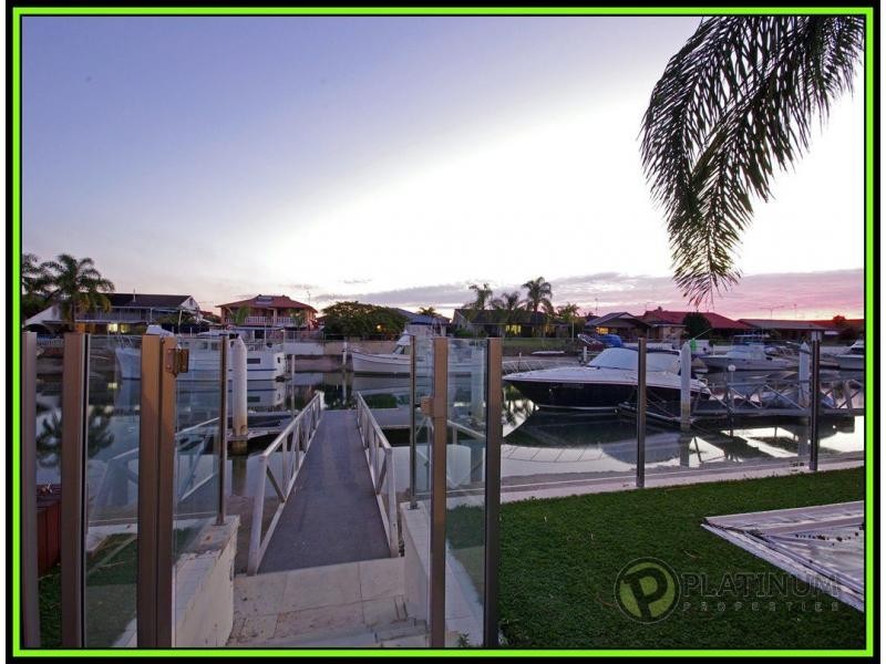 Paradise Point QLD 4216
