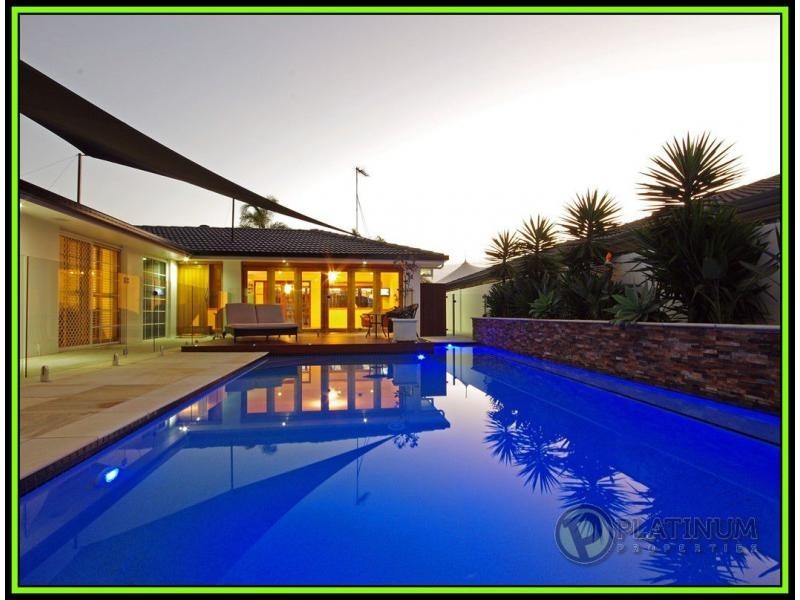 Paradise Point QLD 4216