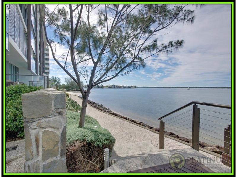 Paradise Point QLD 4216