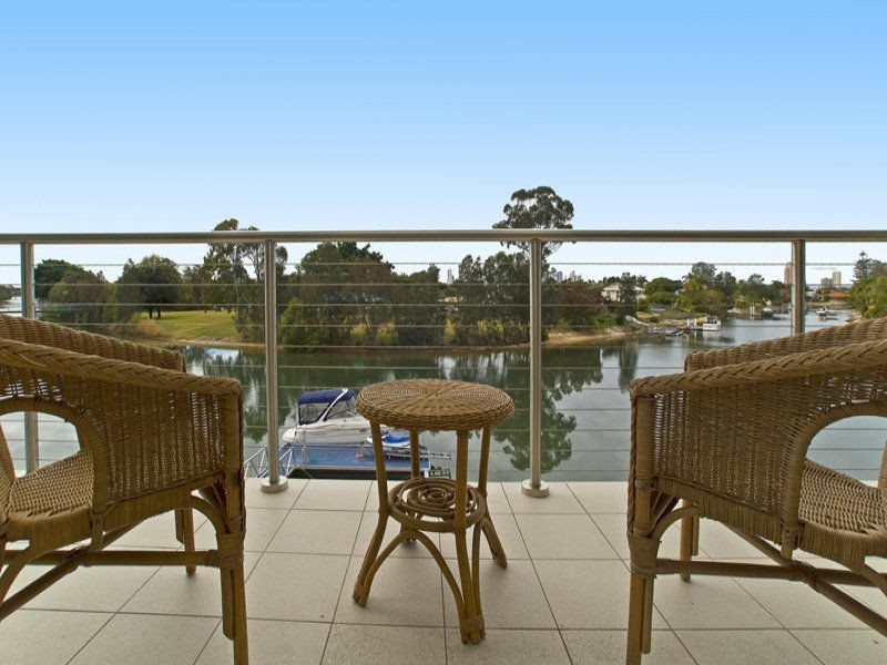 Broadbeach Waters QLD 4218