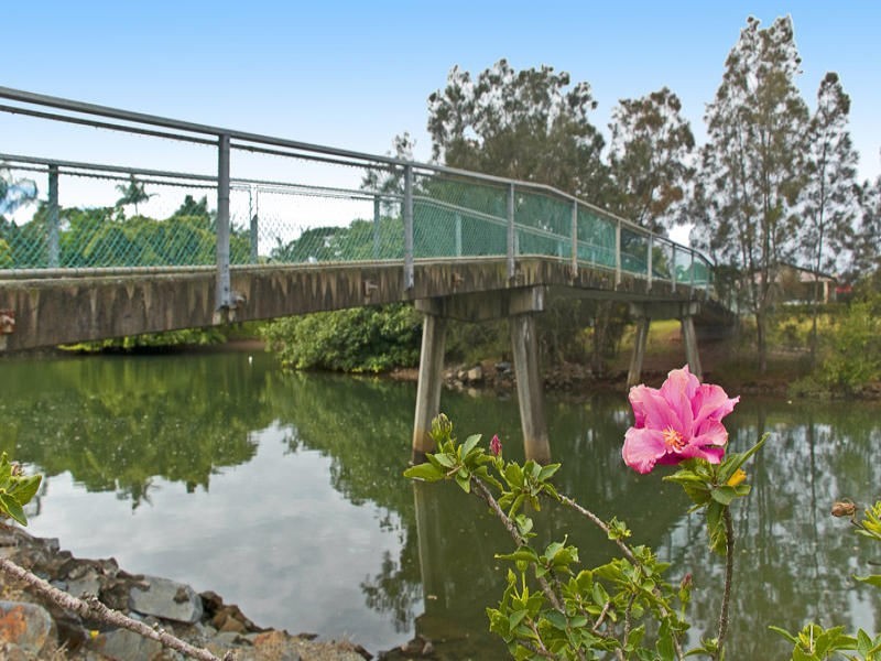 Broadbeach Waters QLD 4218