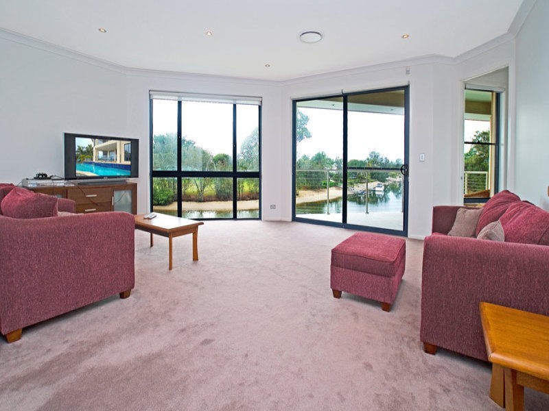 Broadbeach Waters QLD 4218