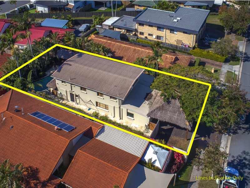 63 Errol Ave, Paradise Point QLD 4216