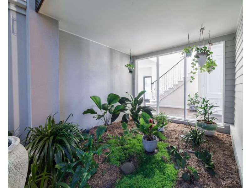 32 Riverbreeze Crescent, Maudsland QLD 4210