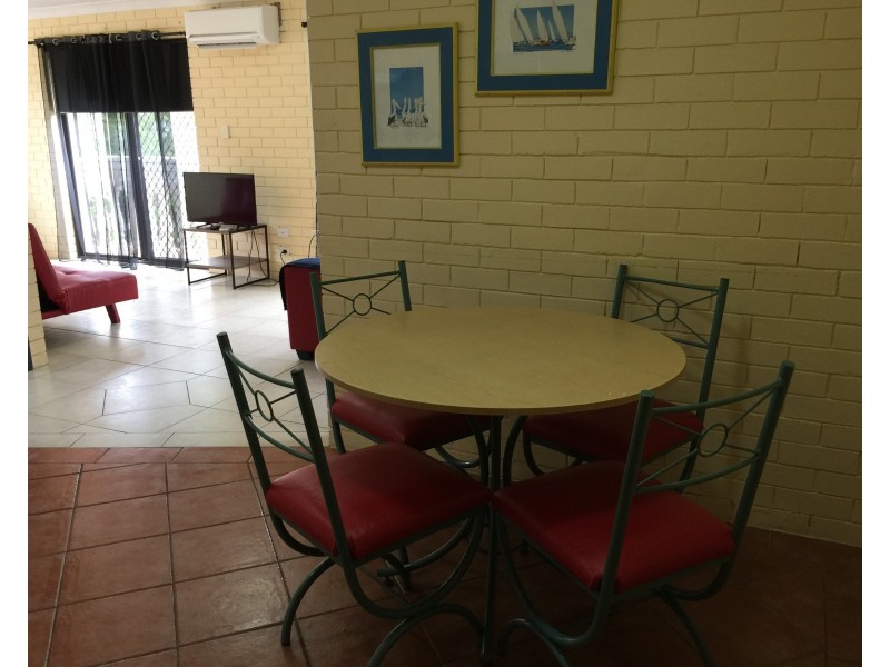 215/132 Marine Parade, Southport QLD 4215