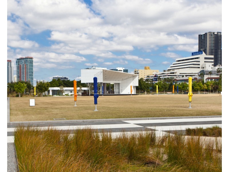 215/132 Marine Parade, Southport QLD 4215