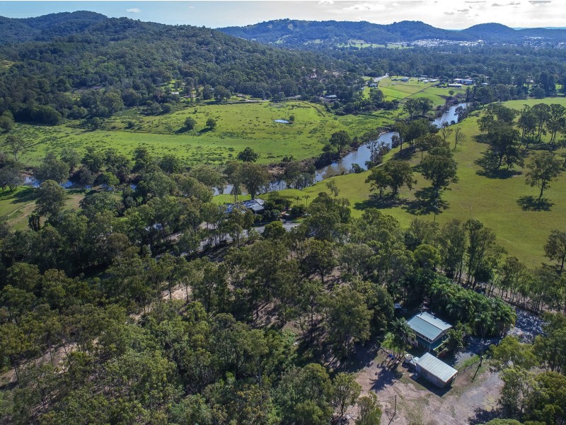 563 Stanmore Rd, Luscombe QLD 4207