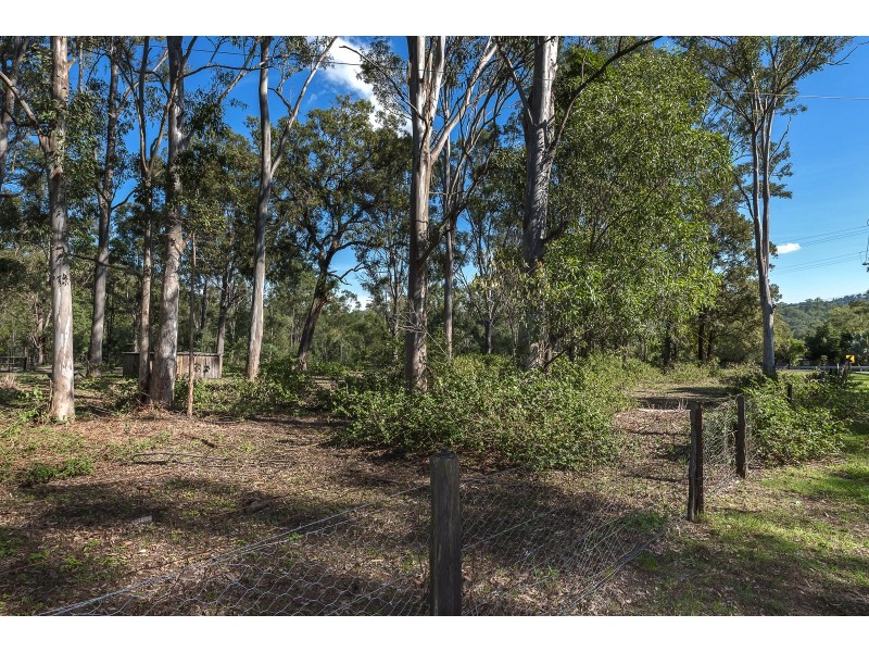 563 Stanmore Rd, Luscombe QLD 4207