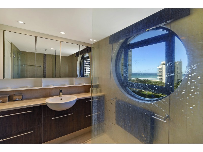16/4 Thornton Street, Surfers Paradise QLD 4217