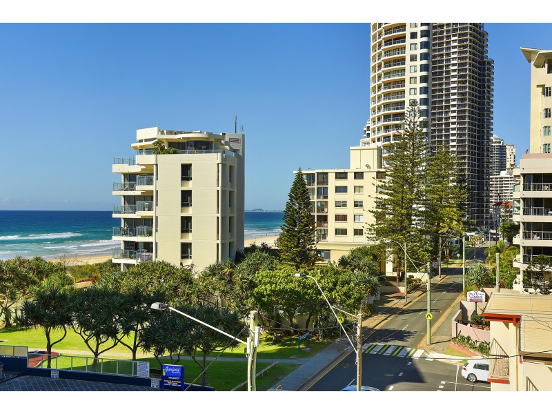 16/4 Thornton Street, Surfers Paradise QLD 4217