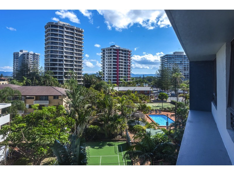 16/4 Thornton Street, Surfers Paradise QLD 4217