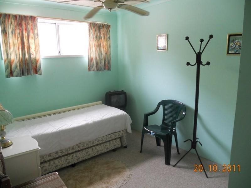 2/24 Madang Crescent, Runaway Bay QLD 4216