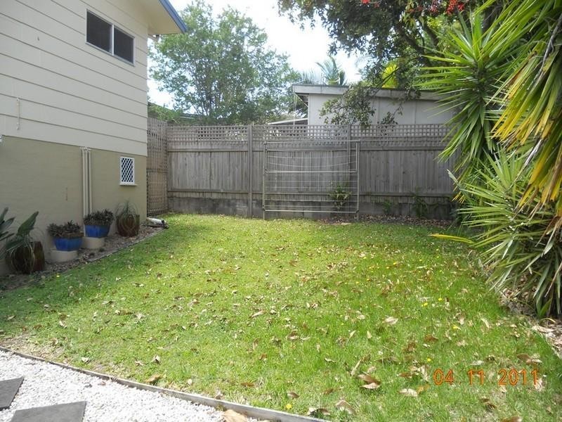 2/24 Madang Crescent, Runaway Bay QLD 4216