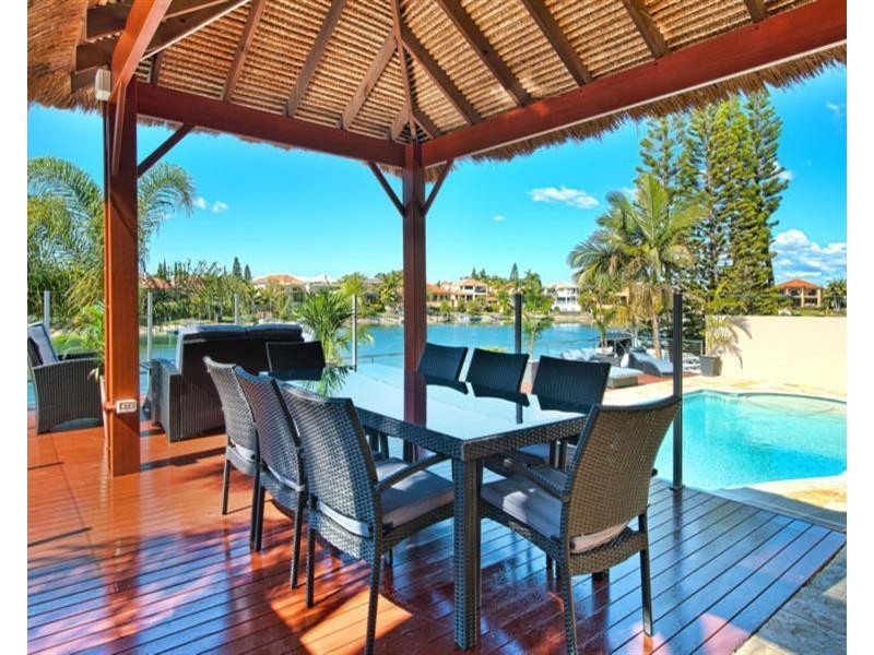 60 Edinburgh Road, Benowa QLD 4217