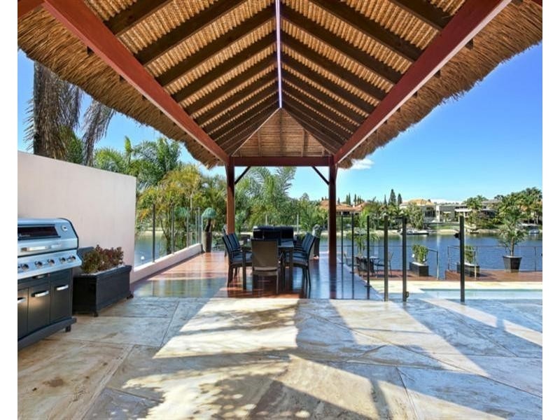 60 Edinburgh Road, Benowa QLD 4217