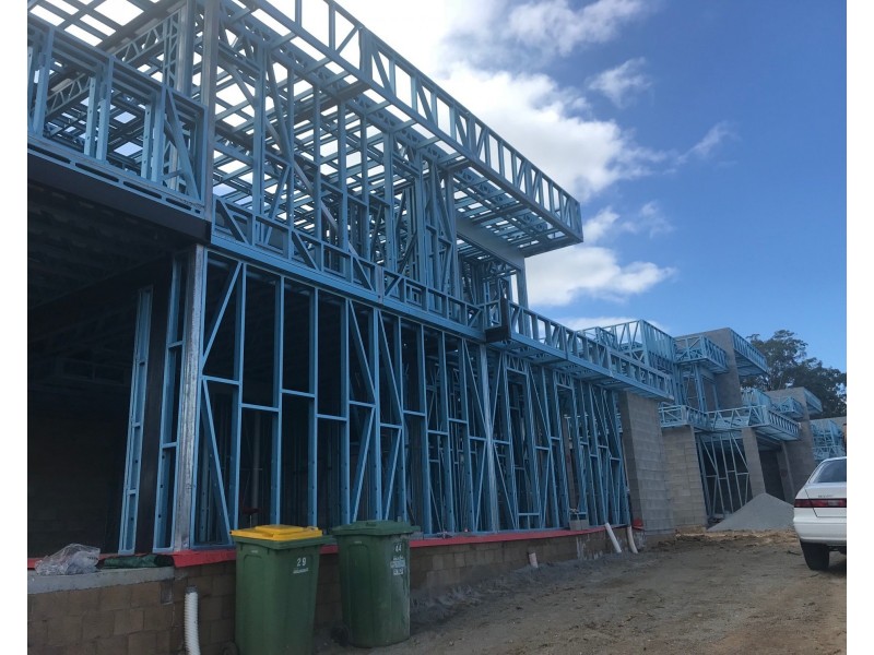 8/206 Cotlew Street, Ashmore QLD 4214