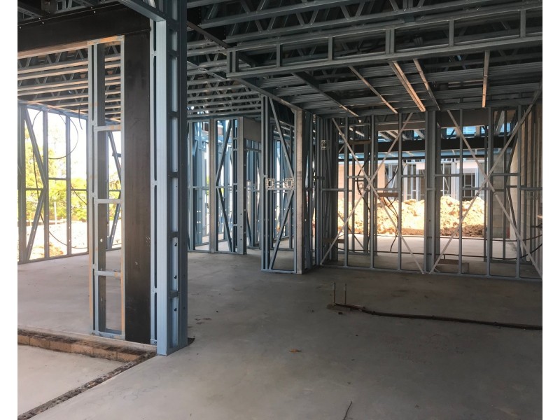 8/206 Cotlew Street, Ashmore QLD 4214