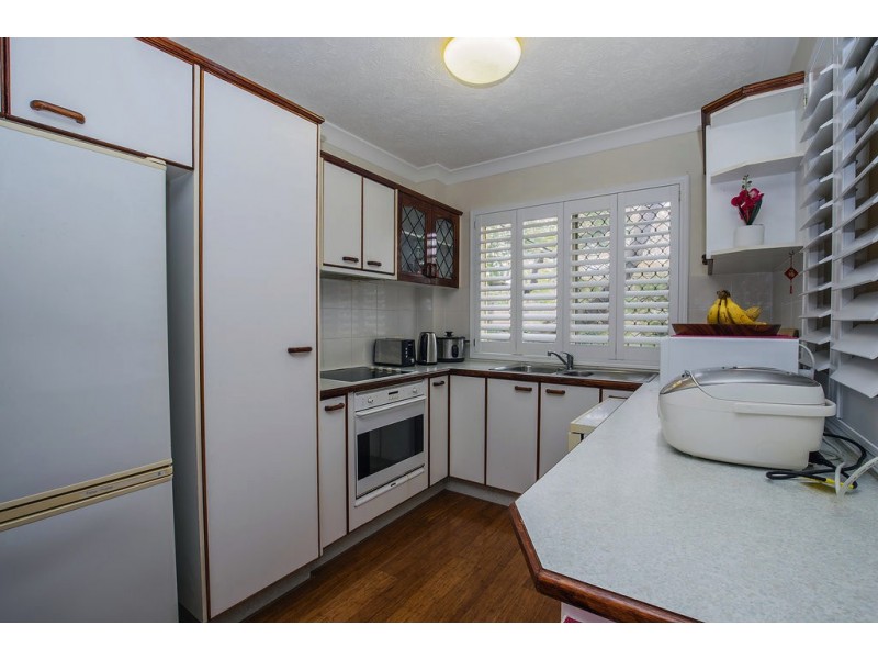 2/88 Indooroopilly Road, Taringa QLD 4068