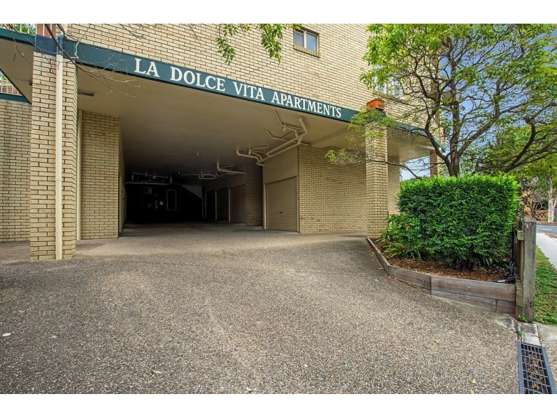 2/88 Indooroopilly Road, Taringa QLD 4068