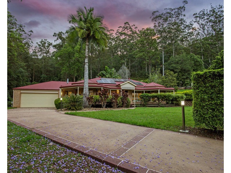4143 Trentbridge Court, Mount Nathan QLD 4211 Platinum Properties