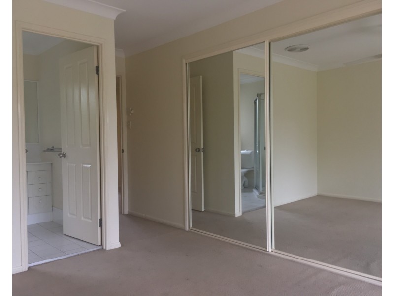 6/1 Carnarvon Court, Oxenford QLD 4210