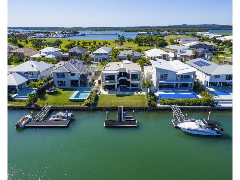 37 Marina Parade, Jacobs Well QLD 4208