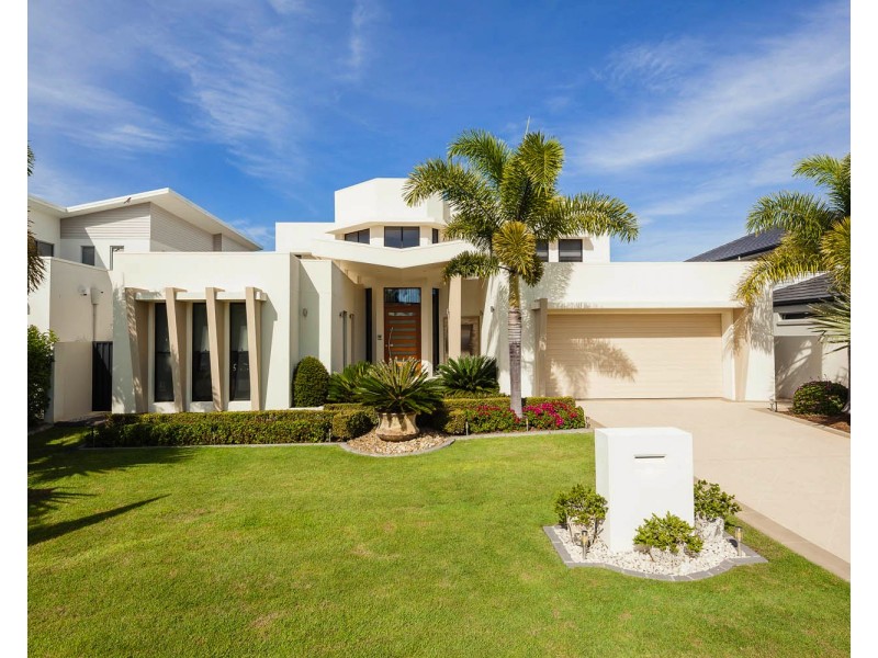 37 Marina Parade, Jacobs Well QLD 4208