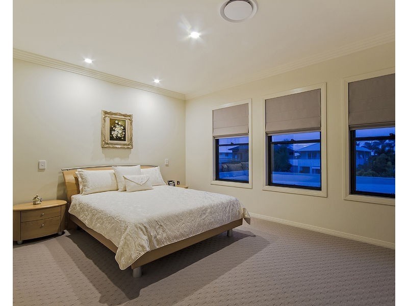 37 Marina Parade, Jacobs Well QLD 4208