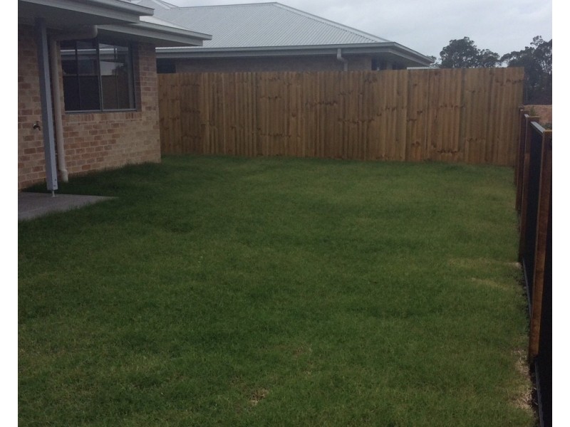 6 Seabright Circuit, Jacobs Well QLD 4208