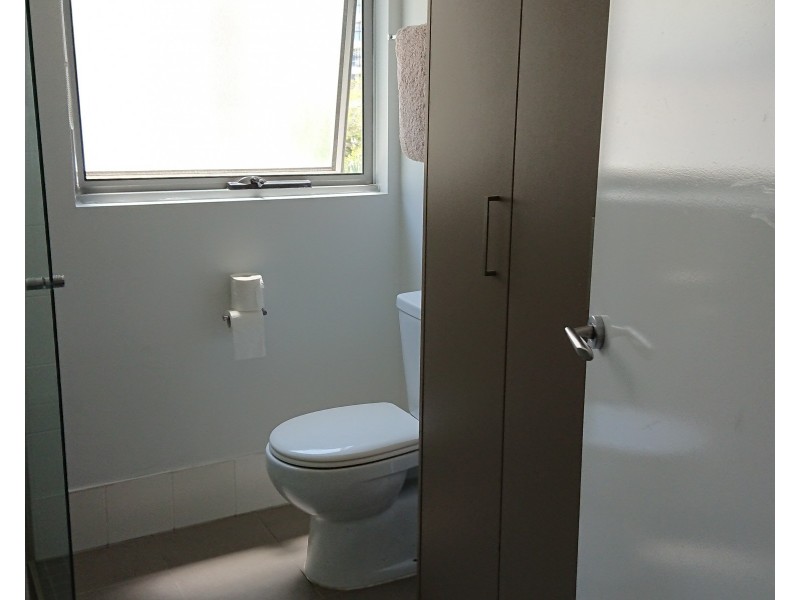 10/12 Bayview Street, Runaway Bay QLD 4216