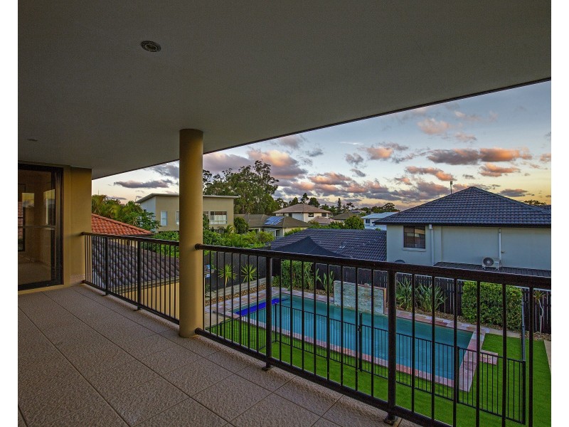 1 Viewridge Way, Molendinar QLD 4214
