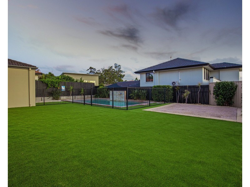 1 Viewridge Way, Molendinar QLD 4214