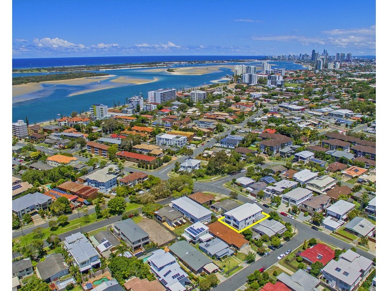 2/33 Parr Street, Biggera Waters QLD 4216