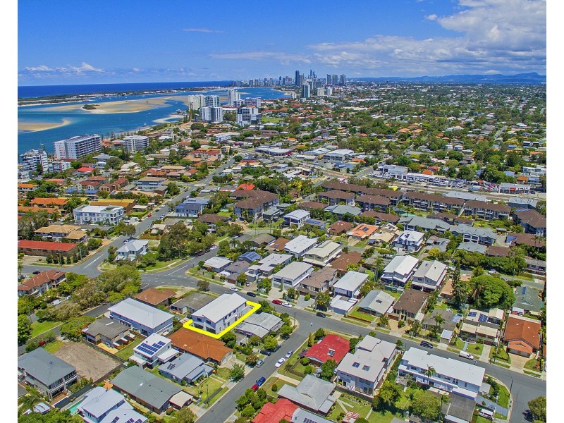 2/33 Parr Street, Biggera Waters QLD 4216