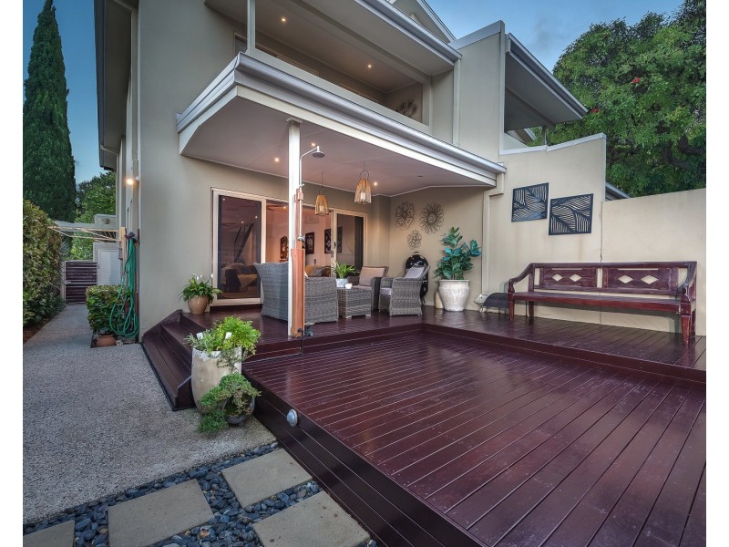 2/11 Cawthray Street, Biggera Waters QLD 4216