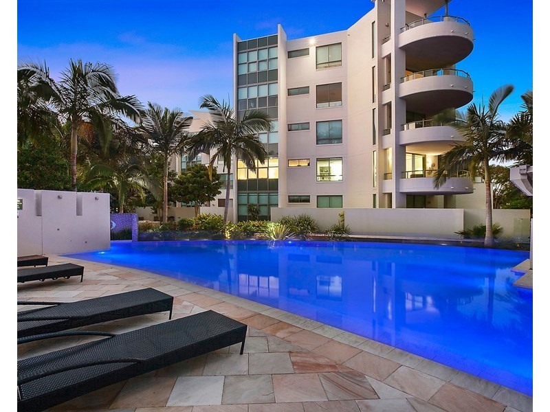 29I/28 Bayview Street, Runaway Bay QLD 4216
