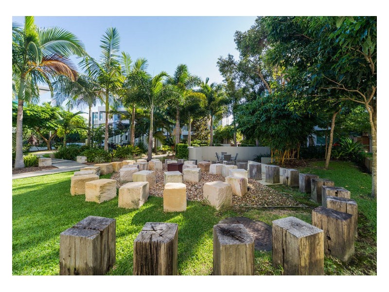 29I/28 Bayview Street, Runaway Bay QLD 4216