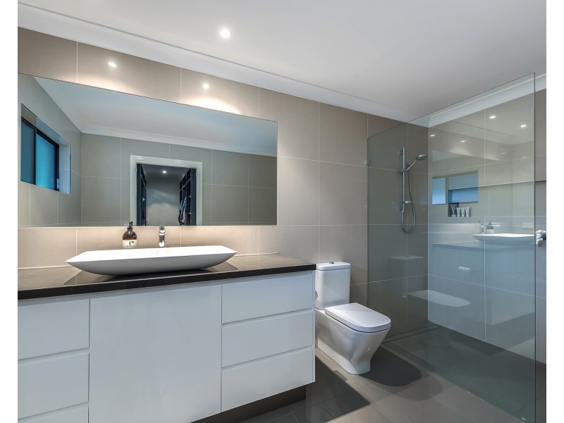 12 Tiwi Street, Bundall QLD 4217